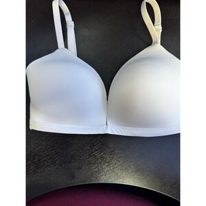Victoria's Secret PINK Wear Everywhere Wireless Bra Lightly Lined 32DD Nude A24